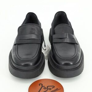 Zara Classic Black Slip-On Leather Loafers Size 7